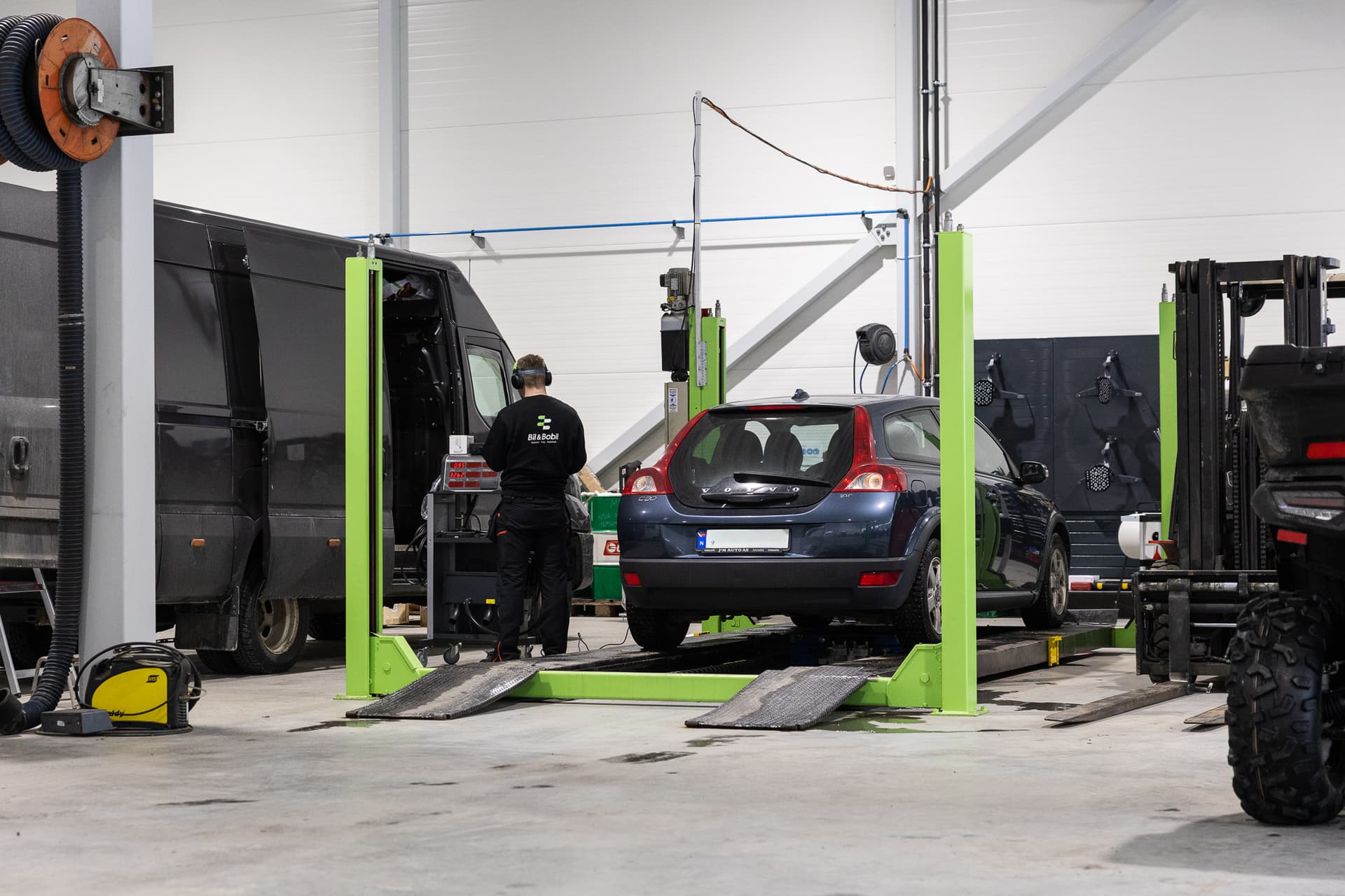 Bil og Bobil Østerhus AS